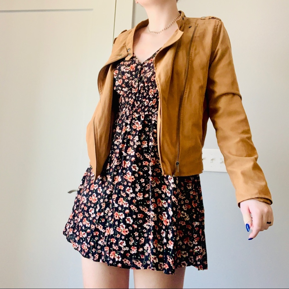 Sold ❤️Tan western (leather jacket like) jacket w/ buckle
